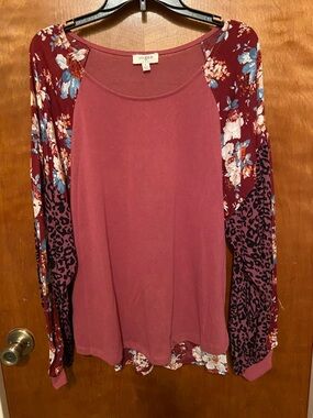 Umgee Multimedia Tunic Top